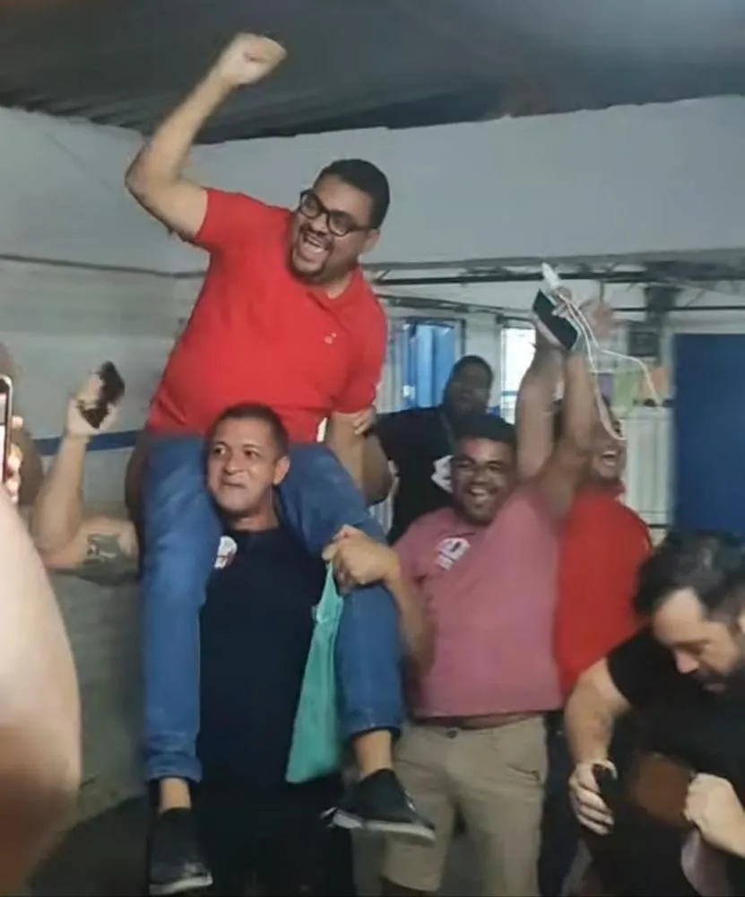 Foto de Hélder no momento da votação - Reprodução Instagram 