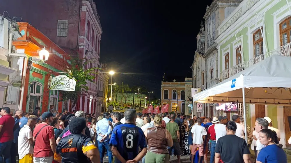 Foto externa da Câmara - créditos: redação Famamamax 