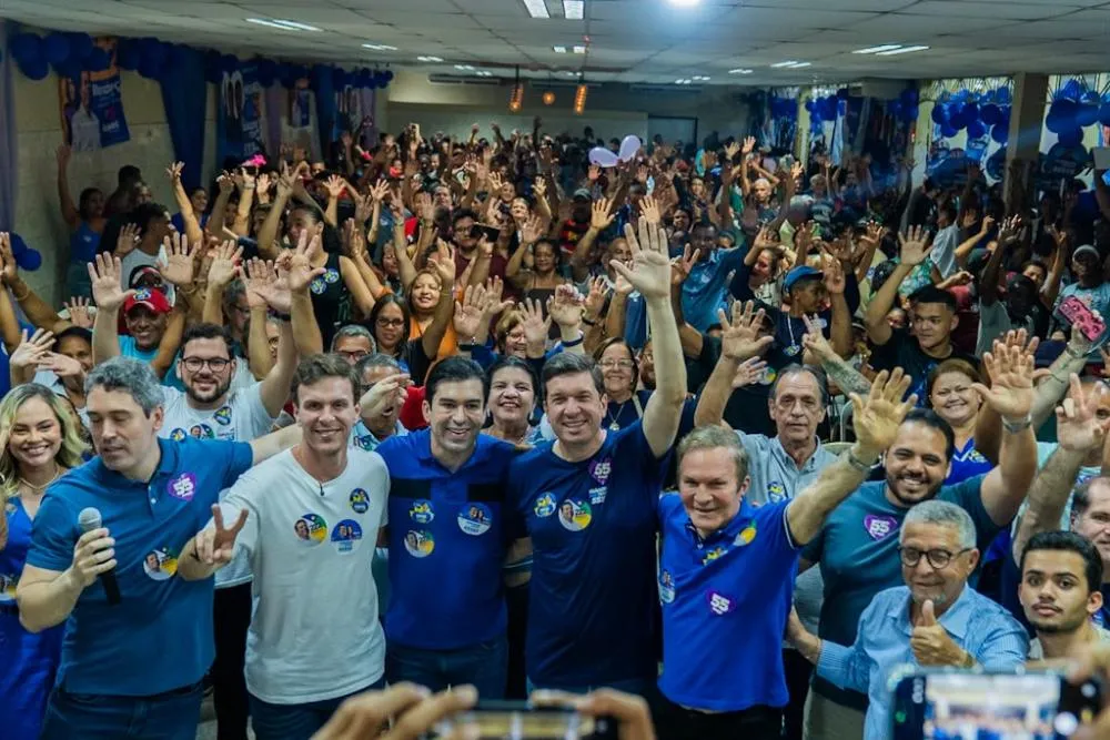 MIGUEL COELHO REÚNE MAIS DE MIL PESSOAS EM SÃO LOURENÇO DA MATA E AMPLIA ARTICULAÇÃO POLÍTICA NA RMR