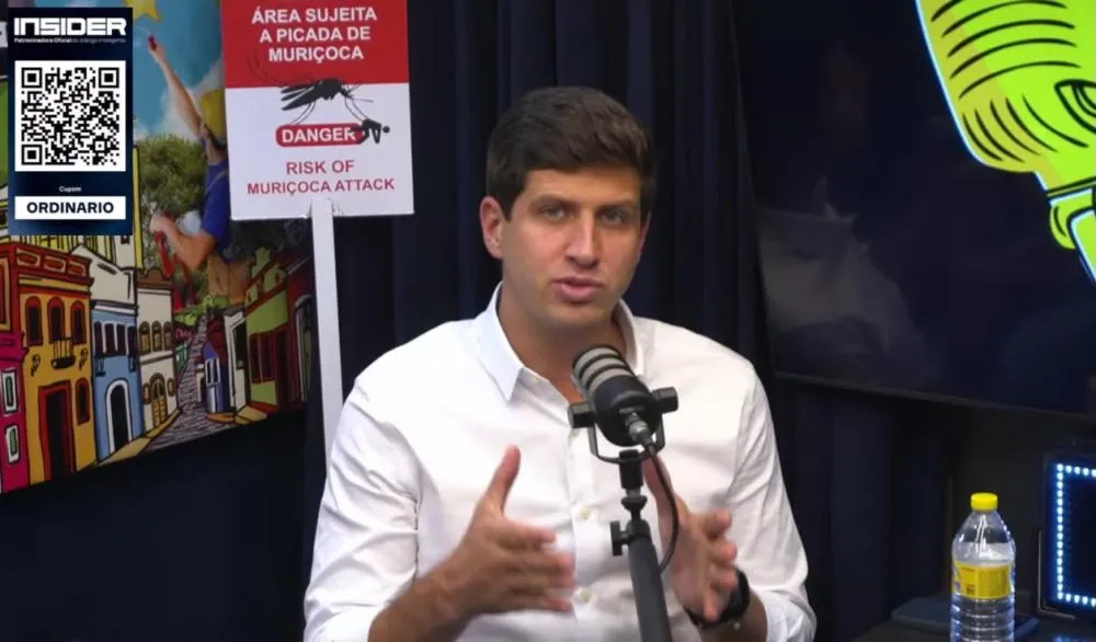 Reprodução podcast Fala Ordinário