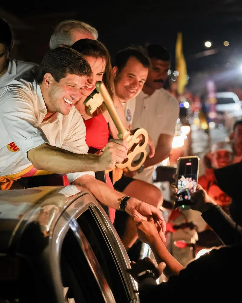 EM ATO DE ENCERRAMENTO DA CAMPANHA, JOÃO CAMPOS AFIRMA: “ASSIM COMO FIZ PELO RECIFE, VOU FAZER POR PERNAMBUCO”.