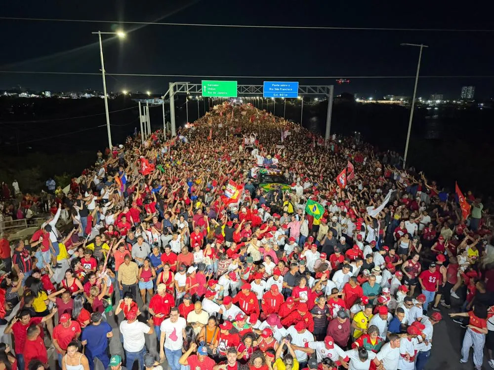 LULA ATRAVESSA O VALE DO SÃO FRANCISCO E REAFIRMA COMPROMISSO COM O DESENVOLVIMENTO DA REGIÃO NORDESTE